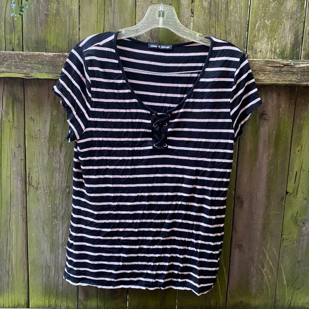 Cable & Guage striped top sz. M